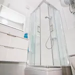 Esma 罗维尼