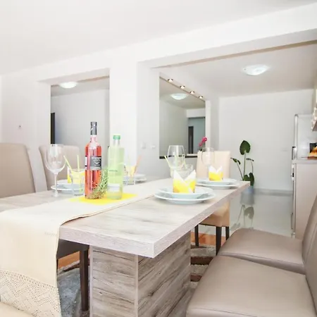 Penzion Esma 4*