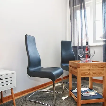 Esma 4* ロヴィニ