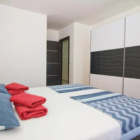Esma 4*