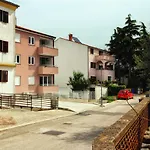 Esma 4*