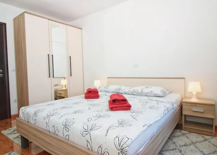 Gostinjska kuća Esma 4*