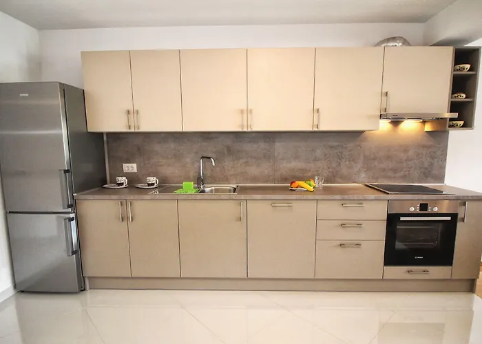 Esma Gostinjska kuća 4*